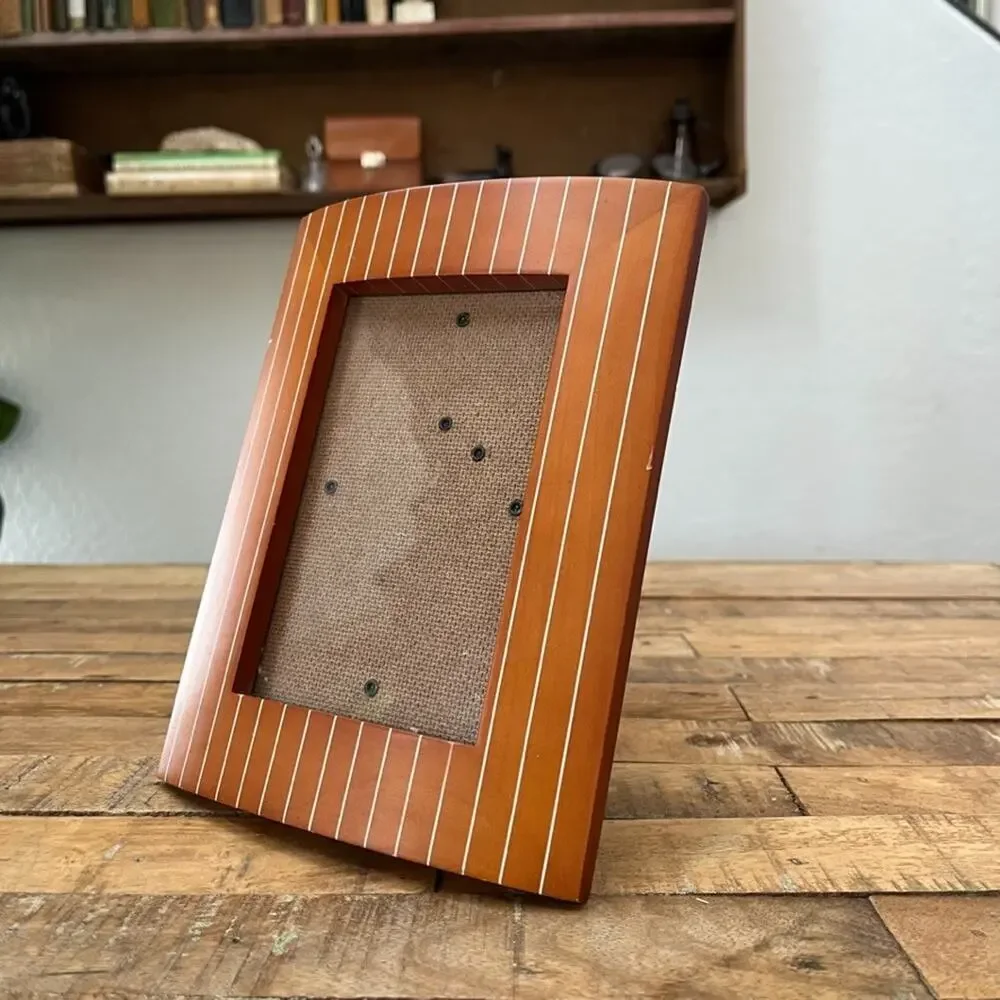 Striped Wooden Picture Frame 3.5 x 5 in Warm Amber Finish Hung or Free Standing